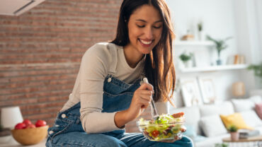 Dieta y salud dental: alimentos que benefician la estética de tus dientes